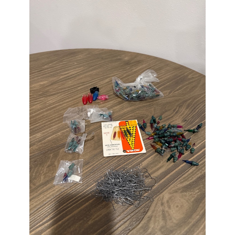 VTG Enchanted Workshop Lite Tester & Noma Christmas Light Replacement Bulbs Lot